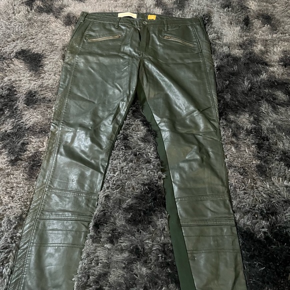 Pilcro Pants - Pilcro and the letter‎ press green pleather front pants woman’s 32